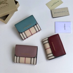 burberry经典包巴宝莉新款Vintage格纹拼皮卡包零钱包40556111