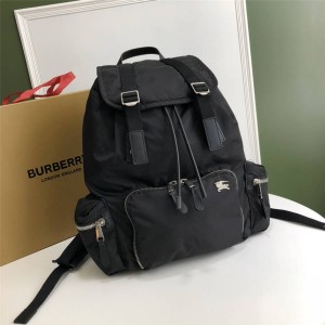 Burberry巴宝莉包博柏利飞行员尼龙The Rucksack大号军旅背包80077101/80053731