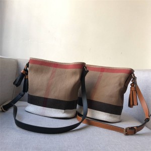 Burberry 巴宝莉官网正品The Ashby 艾仕贝手袋水桶包40204851/39972841