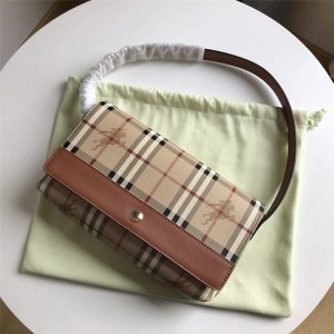 Burberry官网巴宝莉女包代购经典战马格纹中古vintage法棍腋下包单肩包