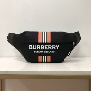 Burberry巴宝莉官网Sonny徽标拼标志性条纹印花ECONYL® 苏尼腰包胸包