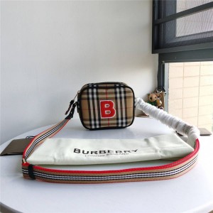 Burberry官网巴宝莉包包图片新款ECONYL格纹B字相机包80239011