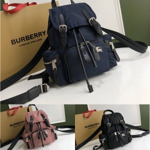 Burberry官网巴宝莉The Rucksack小号尼龙斜背式军旅双肩包80084341/80067191/80067161