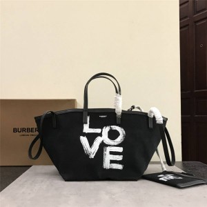 Burberry巴宝莉官网正品Beach Tote 中号 Love 印花棉质沙滩托特包80373851